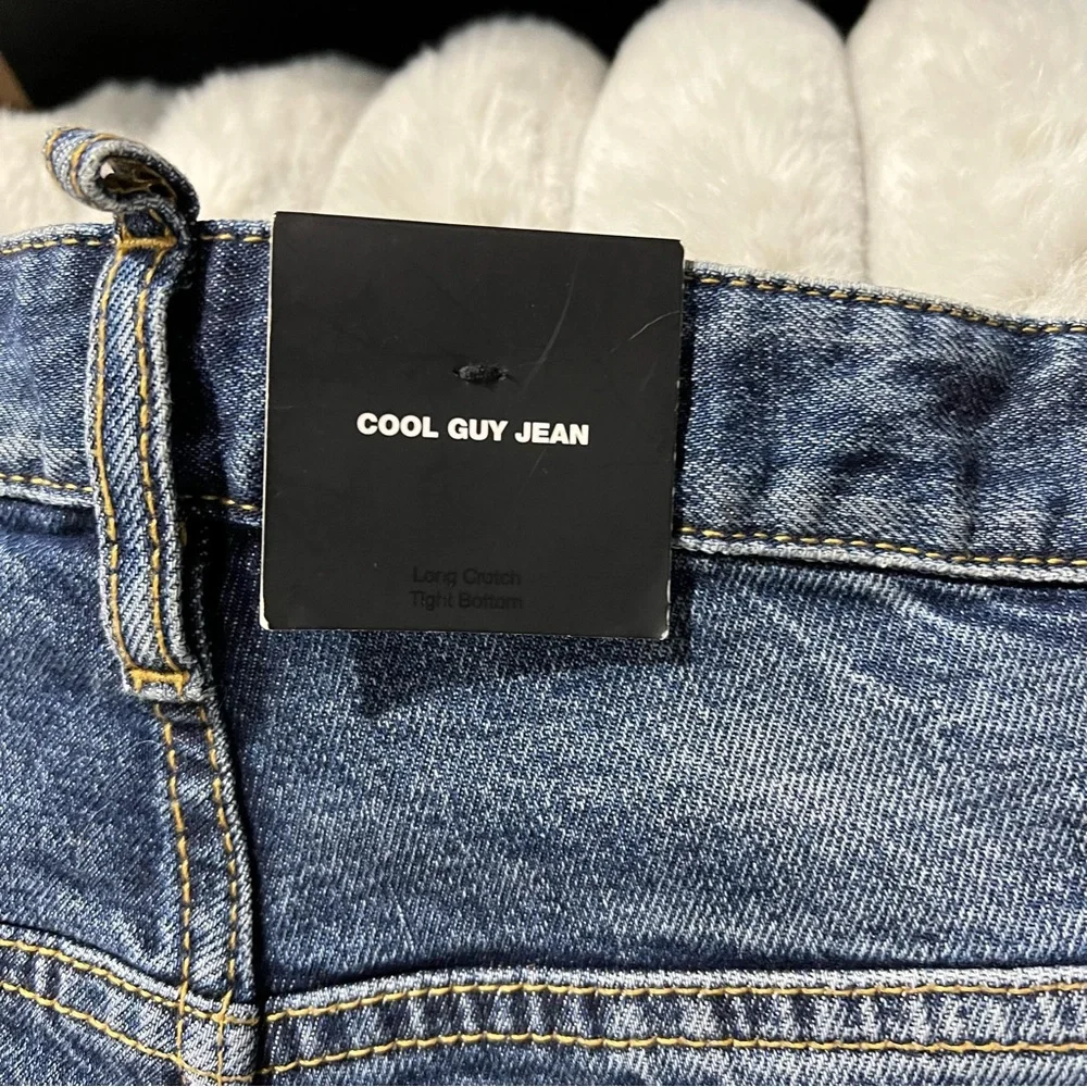 NWT DSQUARED Distressed Jeans - Picture 7 of 10